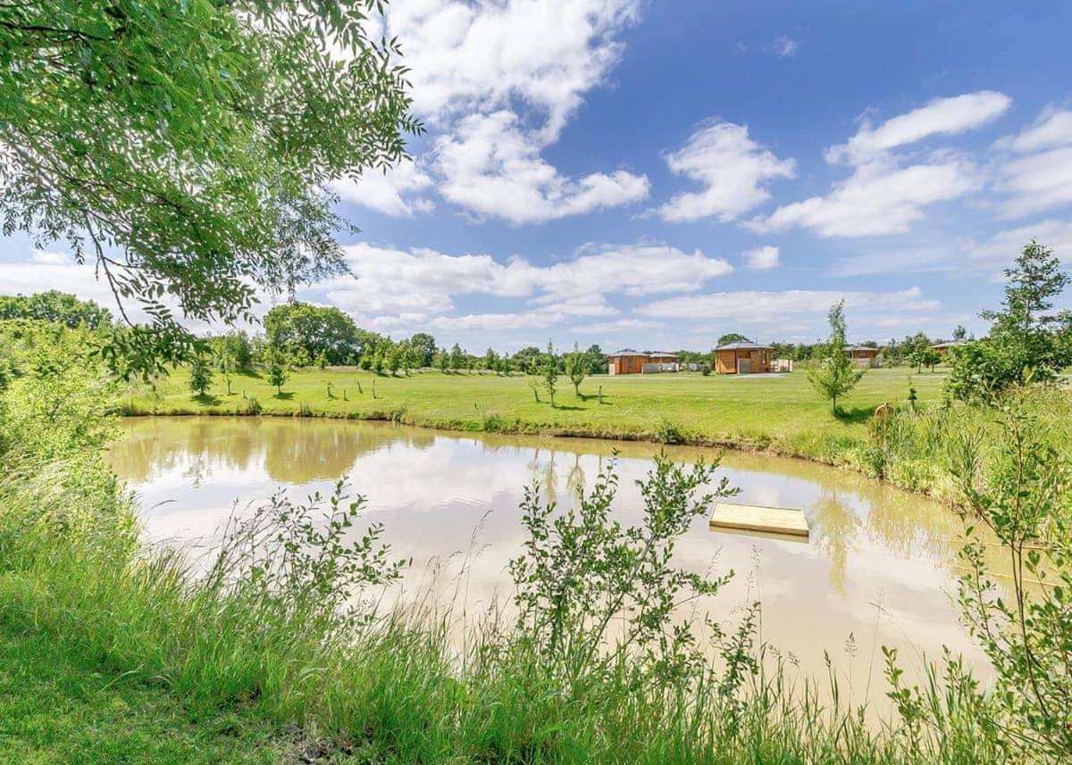 Green Meadows Park Garton Εξωτερικό φωτογραφία
